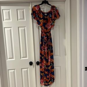 Floral off the shoulder maxi dress